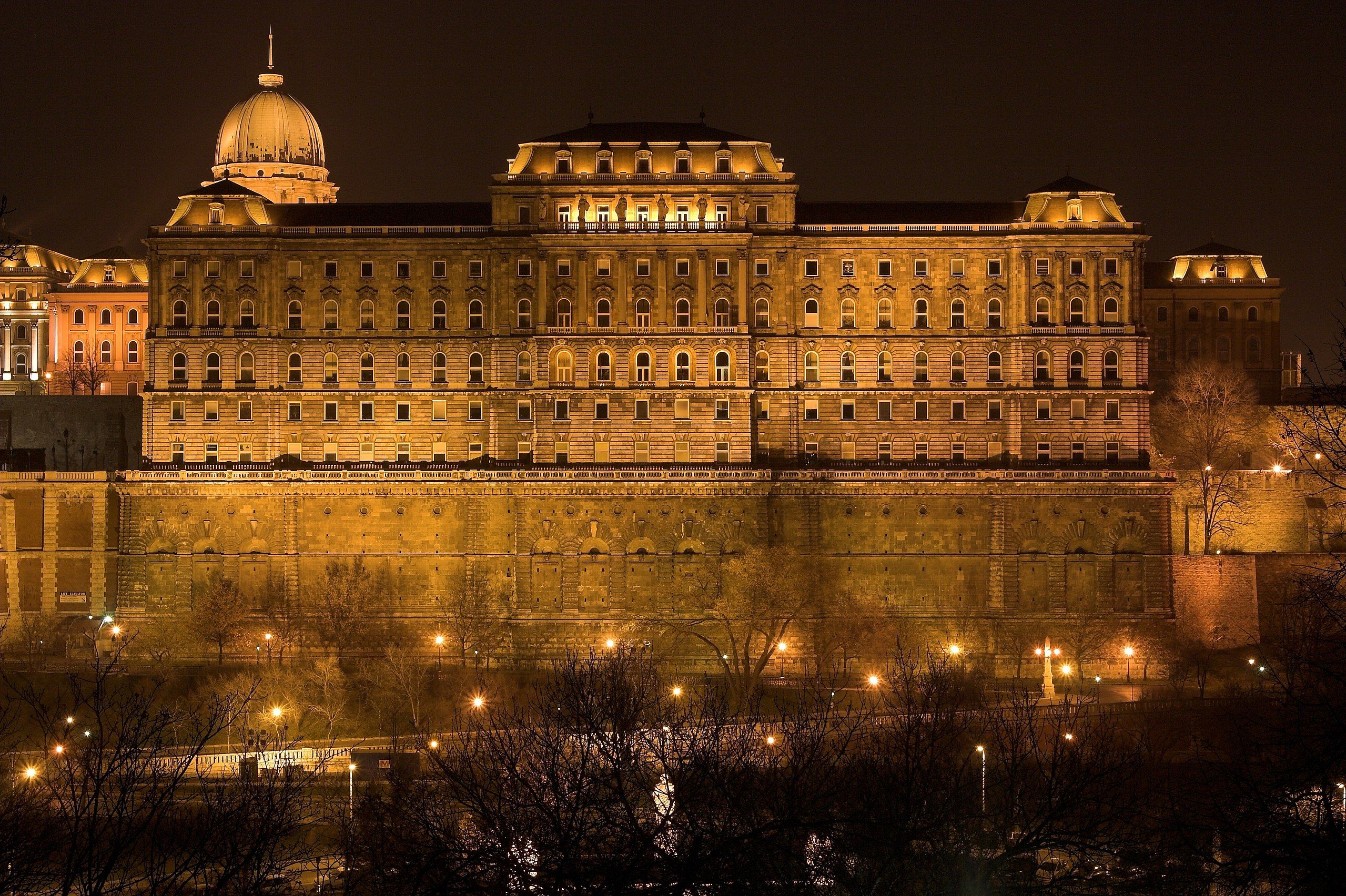 Preservation of manuscripts for the Hungarian National Library
